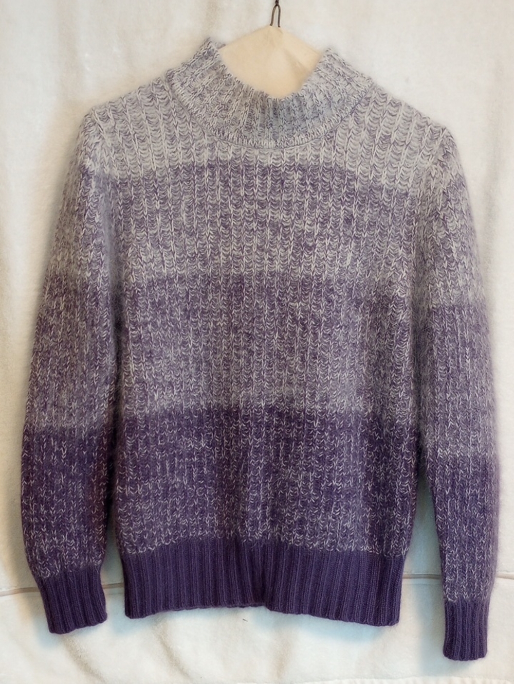 Vintage White Stag Women's Mock Turtleneck Angora & Lambswool Sweater - Size M